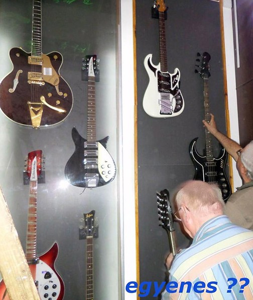 rockmuseum budapest, vintage guitar, guitar exhibition
